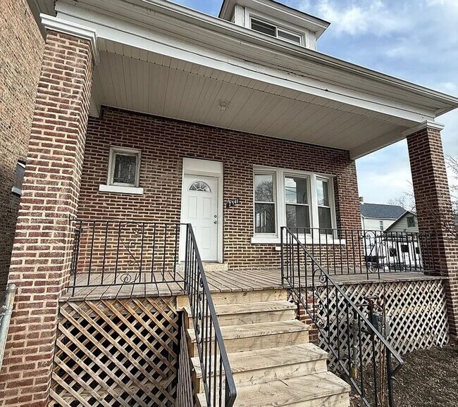Foto del edificio - Newly Renovated 3 bedroom/3 bath home avai...