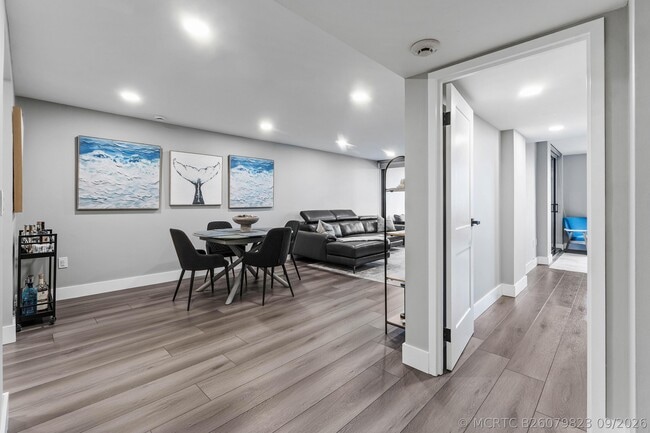Building Photo - 3545 S Ocean Blvd