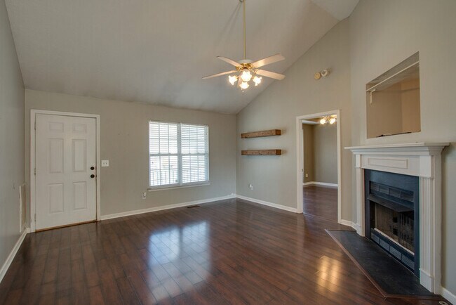 Building Photo - 1020 Saddlestone Dr