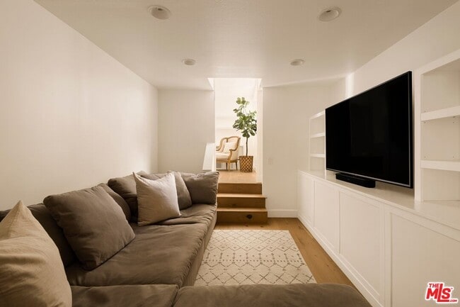 Foto del edificio - 3414 N Knoll Dr