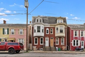 Building Photo - 542 N Pershing Ave