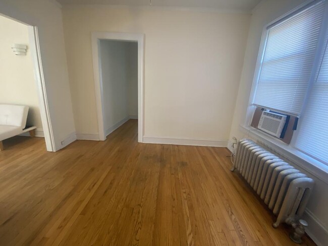 Foto del edificio - 1 bedroom in Chicago IL 60640