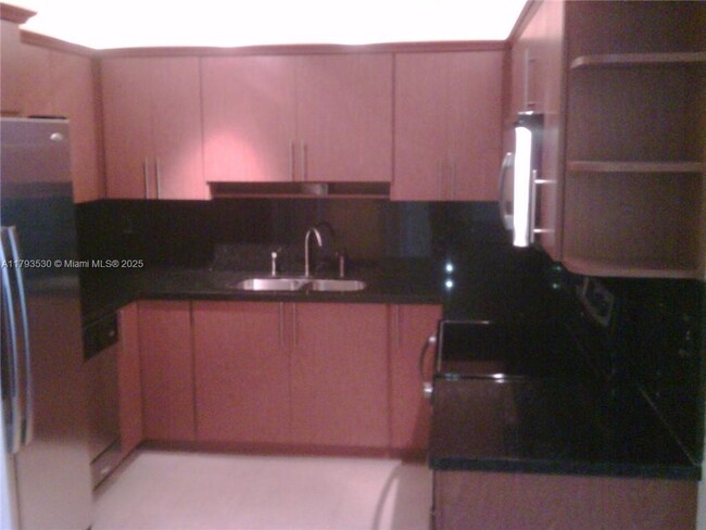 Foto del edificio - 1605 Bay Rd