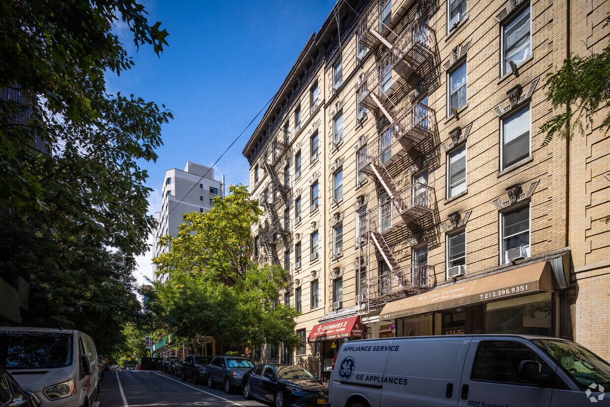 Primary Photo - 408 E 64th St