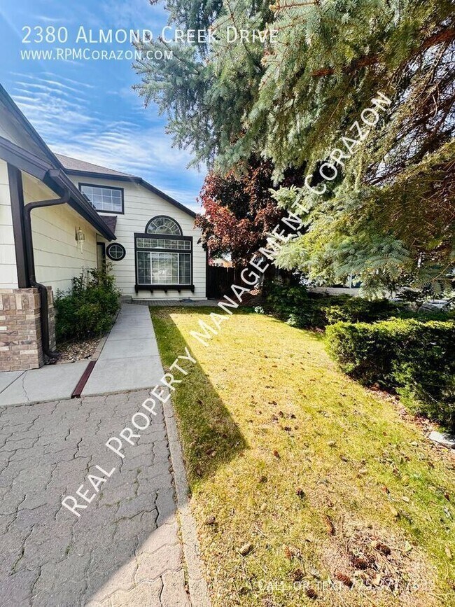 Foto del edificio - 2380 Almond Creek Dr