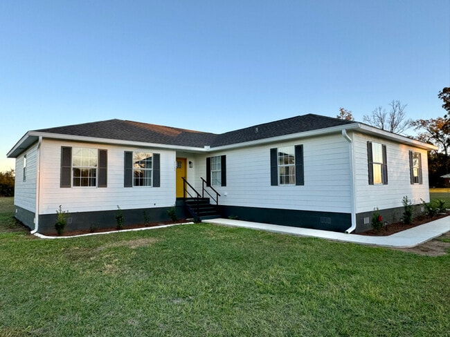 Building Photo - 6349 FL-189