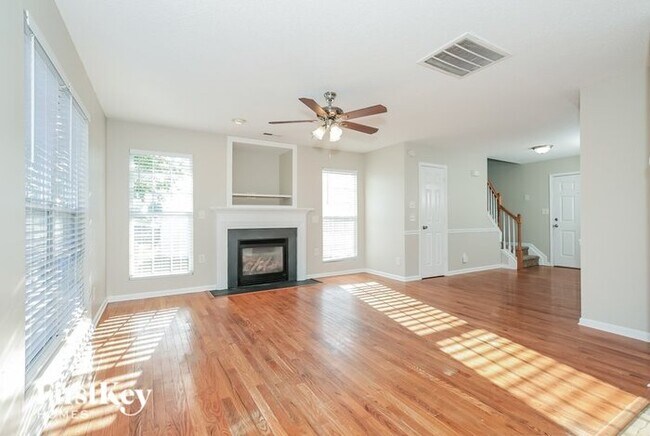 Building Photo - 1265 Silverstone Ct