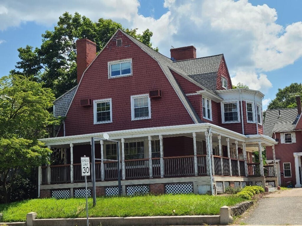 93 Pleasant St Unit E, Attleboro, MA 02703 Room for Rent in Attleboro