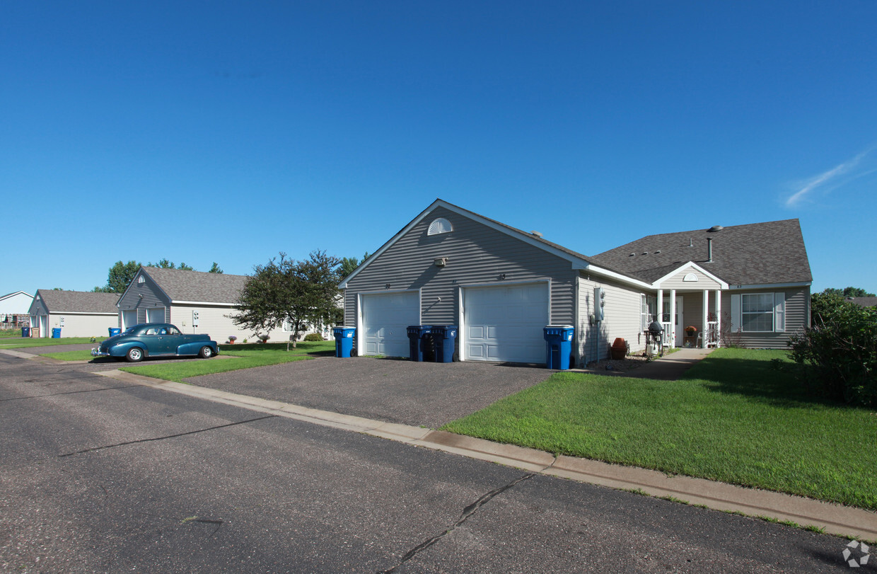 Primary Photo - Cottages of Willow Ponds 55+ Senior Community