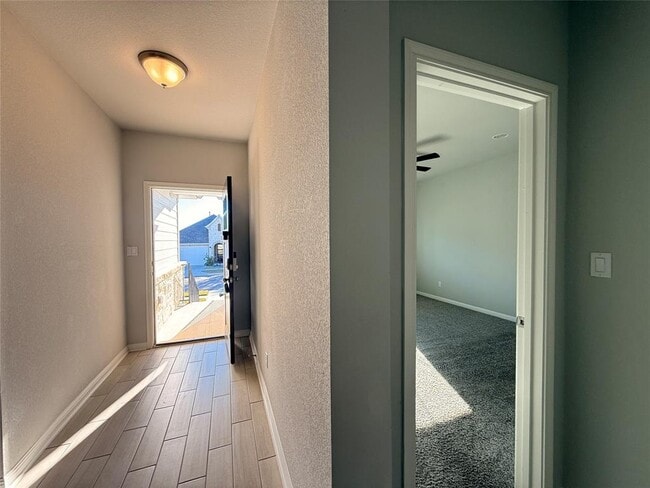 Foto del edificio - 2713 Brushwood Mdw