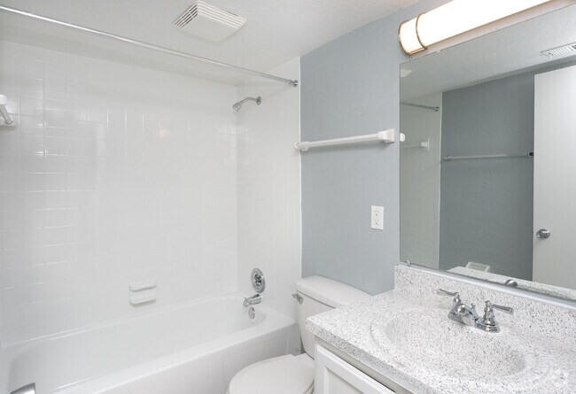 3HAB, 2BA 1393 ft² - Southside Commons Realty LLC