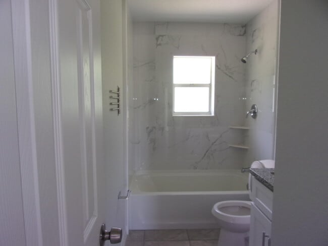 Building Photo - 4653 S 25th St