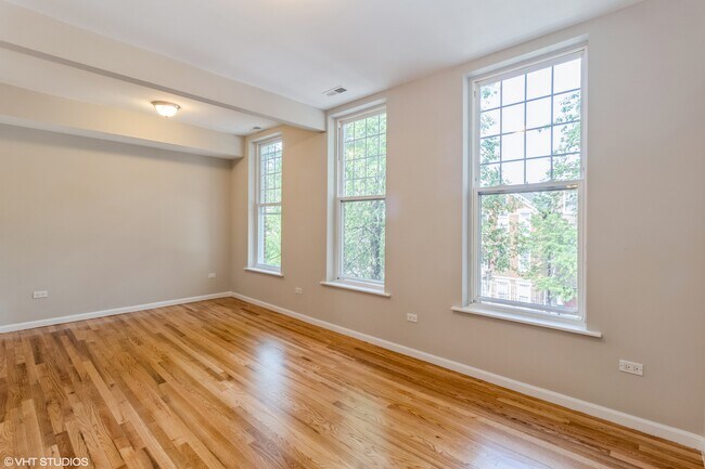 Building Photo - 2014 S Allport St