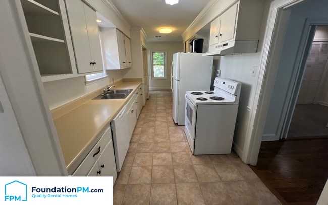 Building Photo - 260 Patterson St