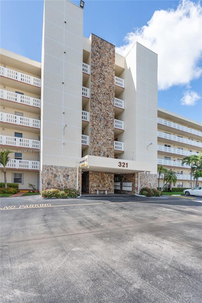 Foto del edificio - 321 SE 3rd St