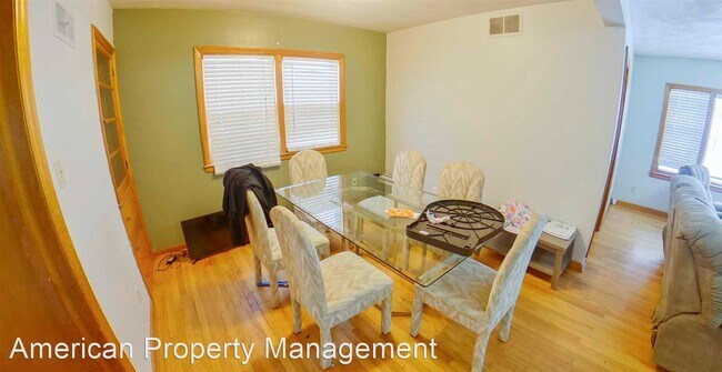 Building Photo - 5 br, 2 bath House - 1933 Montgomery Dr