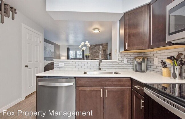 Building Photo - 2 br, 1 bath House - 1274 Milo Circle Unit A