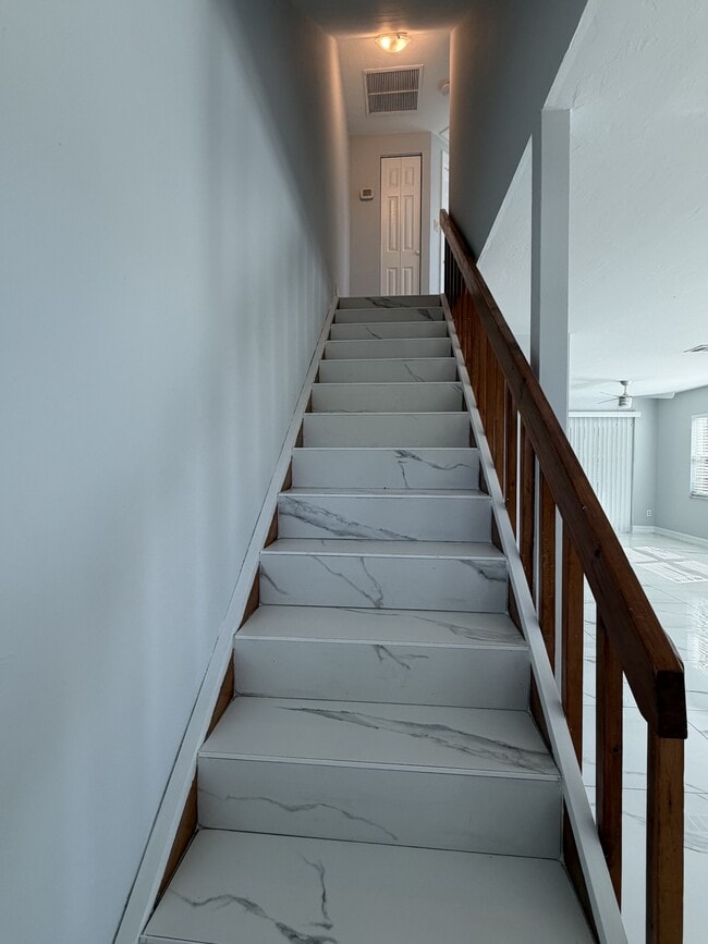 Foto del edificio - 10280 Carolina St