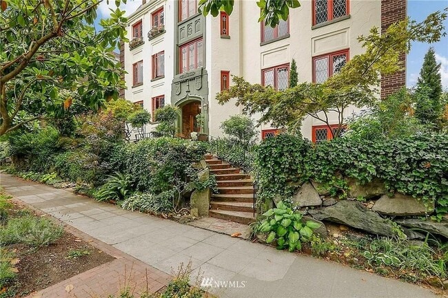 Building Photo - 1114 17th Ave