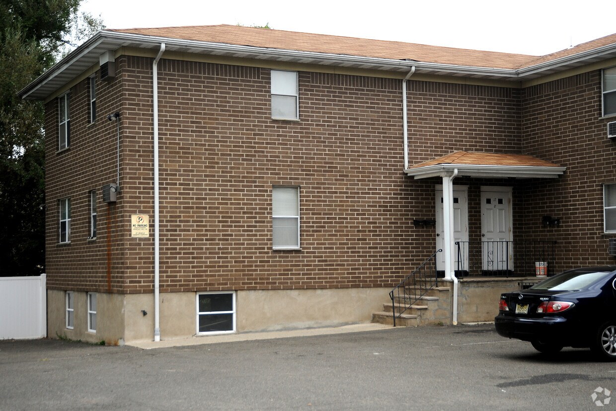 Building Photo - 280-298 Wayne Ave