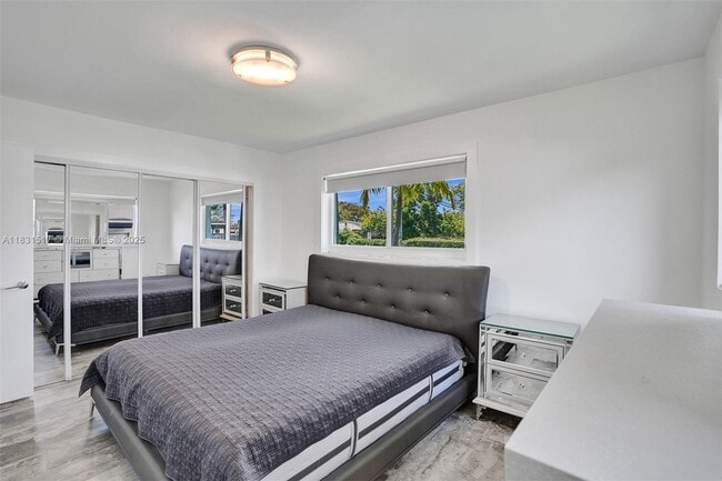 Building Photo - 8540 SW 20th St