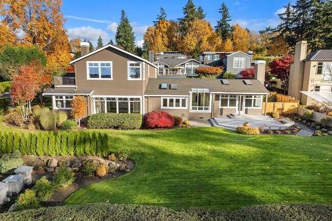 Foto del edificio - 4bd/3.5ba Kirkland House