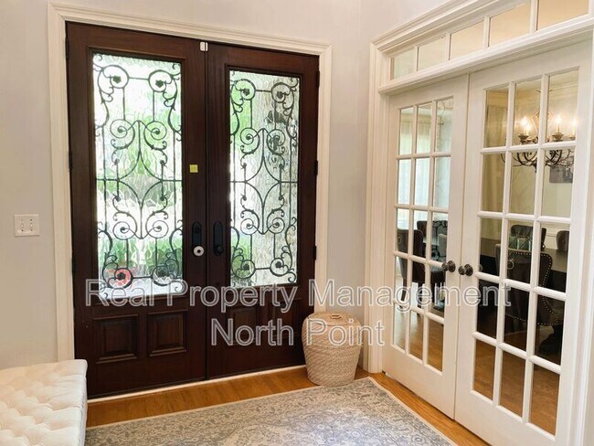 Foto del edificio - 180 Wind Flower Ct