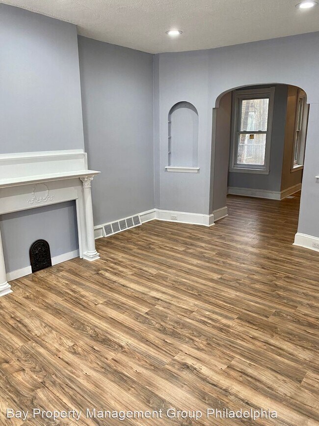 Foto del edificio - 3 br, 1 bath House - 1014 Pallas St