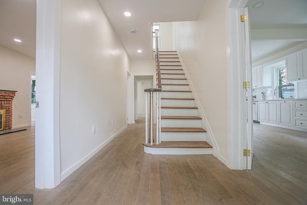 Foto principal - 119 Linden Ln
