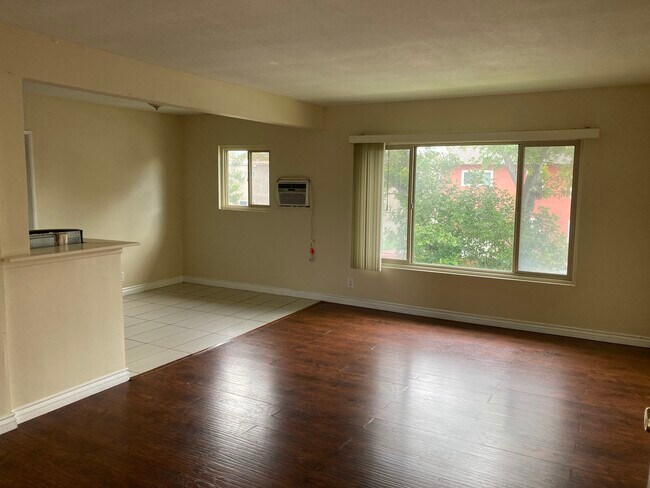 Foto del edificio - 1001 S Tamarack Dr