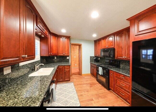 Building Photo - 24913 Matterhorn Ct