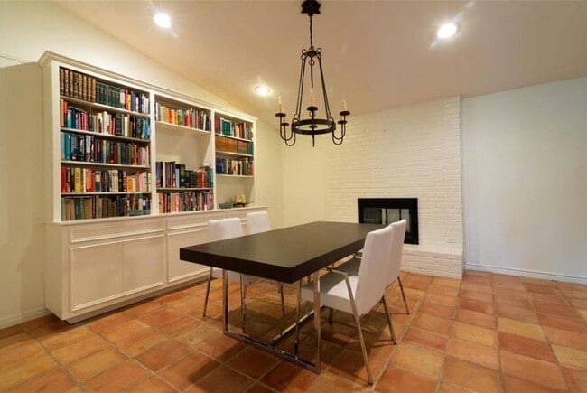 Foto del edificio - 10506 D-K Ranch Rd