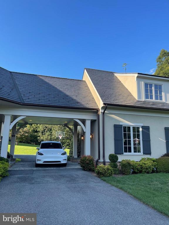 Foto del edificio - 10601 Red Barn Ln
