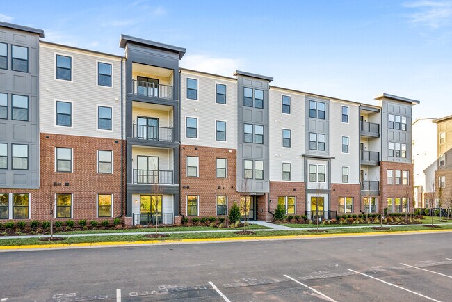 Building Photo - 23669 Golden Embers Sq