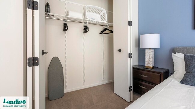 Building Photo - 143 E Commerce St