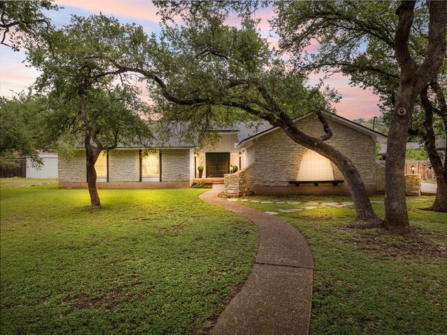 Foto del edificio - 504 Ridgecrest Rd