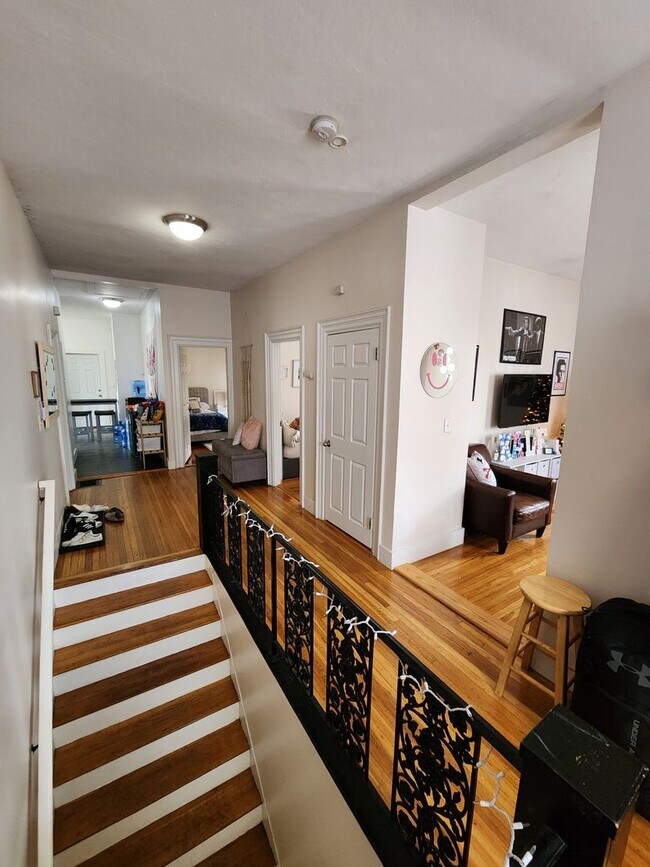 Foto del edificio - Top-notch and elegant apartment