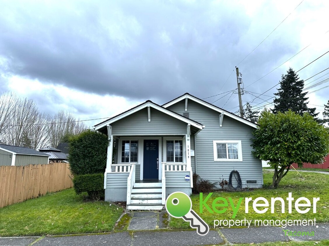 Primary Photo - Captivating Adequate 2Bed/1Bath Tacoma Gem