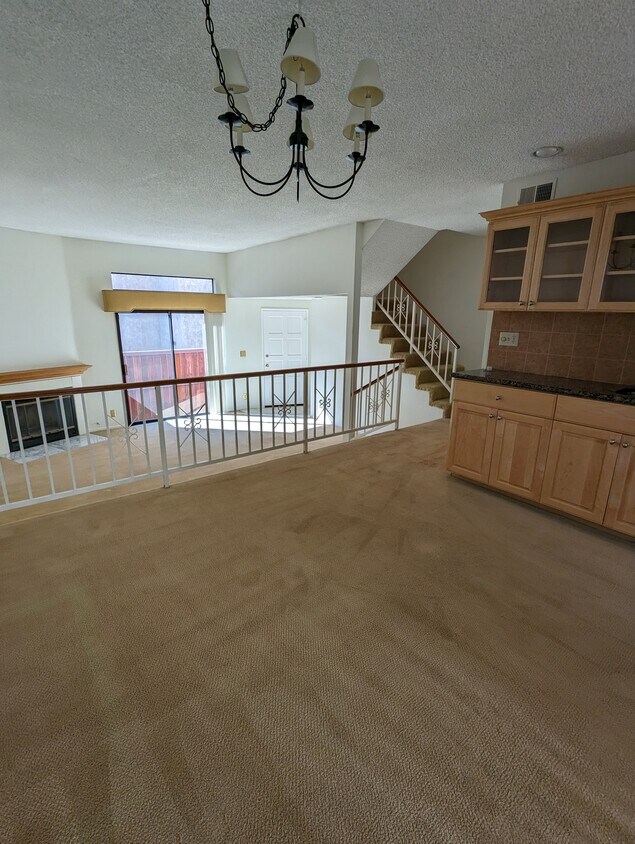 Foto principal - 106 S Sierra Madre Blvd