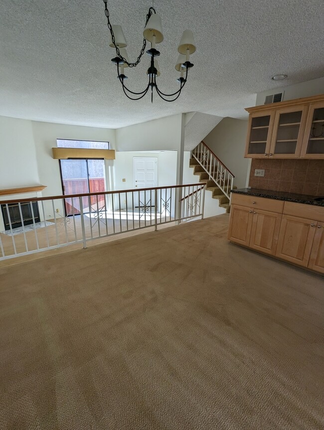 Building Photo - 106 S Sierra Madre Blvd