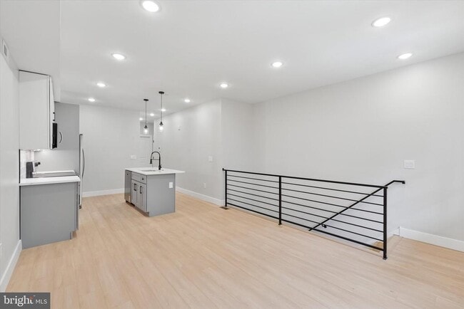 Building Photo - 520 W Susquehanna Ave