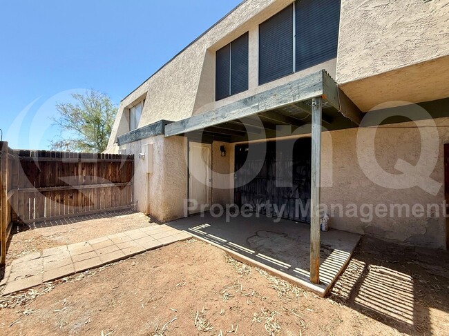 Building Photo - 6074 W Golden Ln