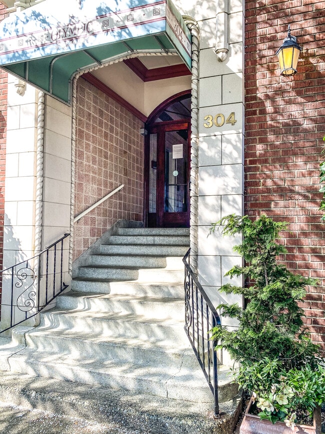 Building Photo - The Olympic Apartments