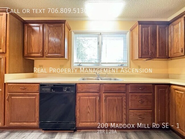 Foto del edificio - 200 Maddox Mill Rd SE