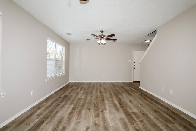 Foto del edificio - 33103 Cottonwood Bend