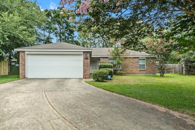 Foto del edificio - 16305 Many Trees Ln