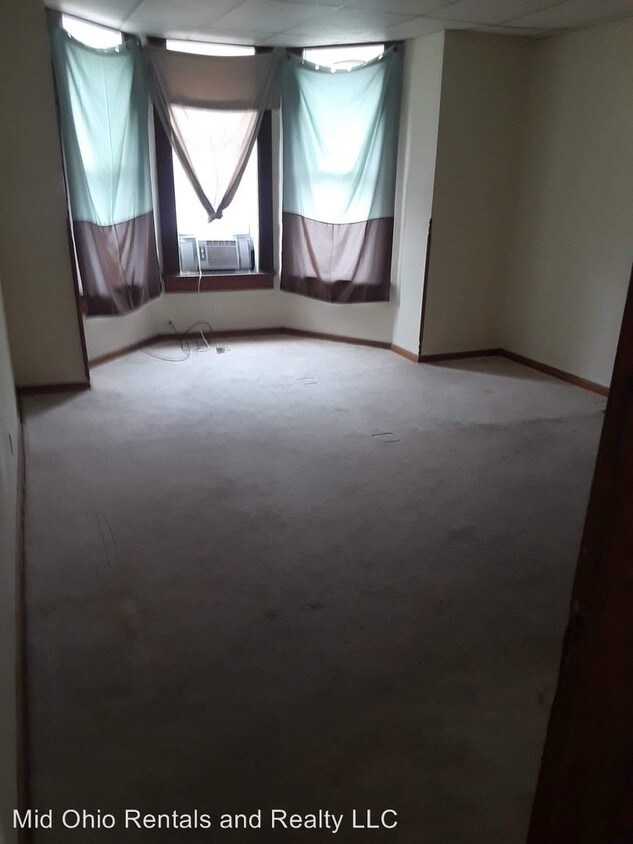 Foto del edificio - 381 E 2nd St