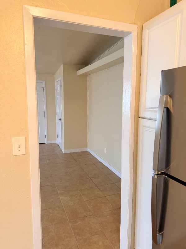 Building Photo - 755 E Holaway Dr