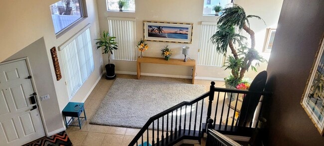 Foto del edificio - 633 Linden Cir