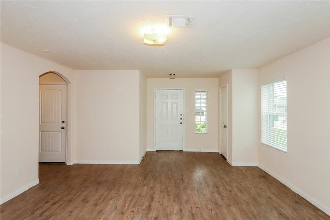 Building Photo - 3803 Cary Creek Dr